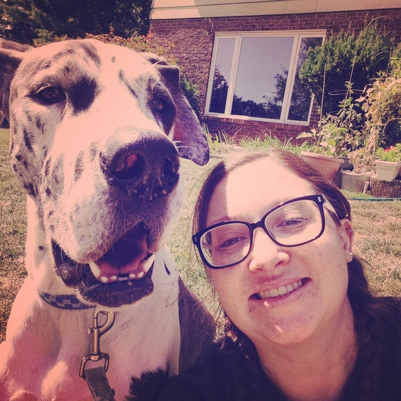 Meet your Posher, Emilia - Picture 2 of 9